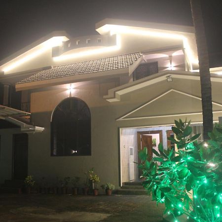 Tropical Villa Homestay Mangalore Exterior foto